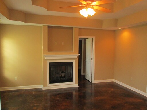 Building Photo - 810 Rue Chateau Dupre Dr