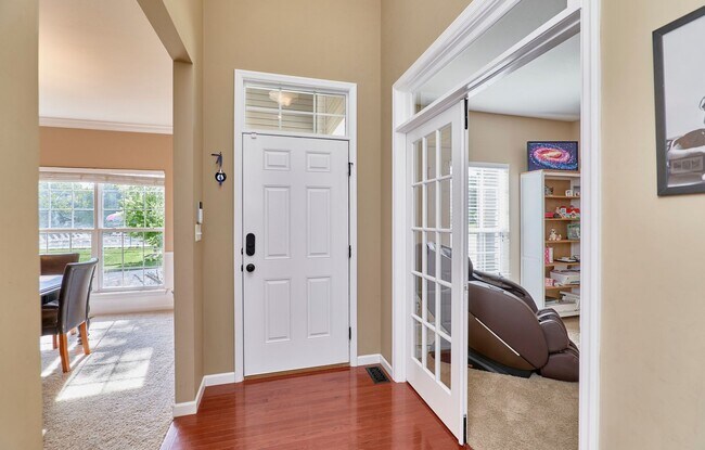 Foto del edificio - Executive Lease Opportunity - 4 Bed 3 Bath