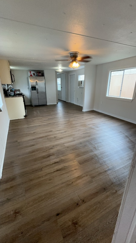 Building Photo - 1716 E Market Ave