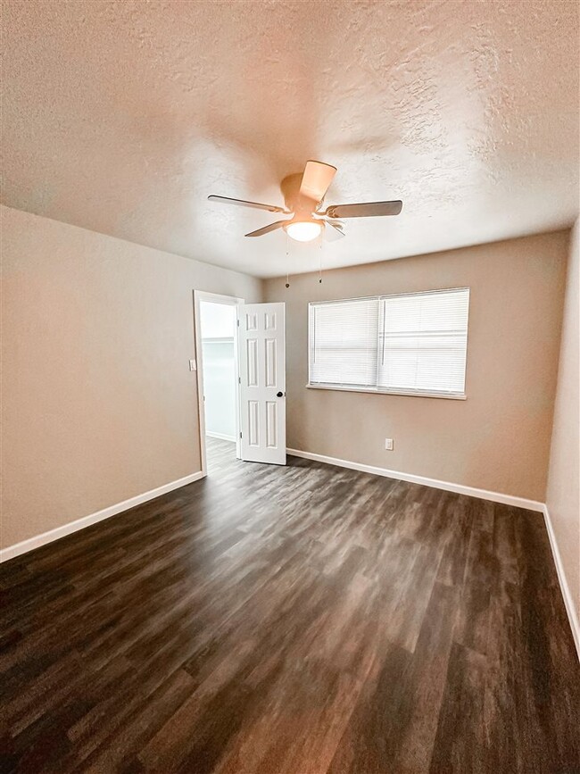 Foto del edificio - 4710 NW Motif Manor Blvd
