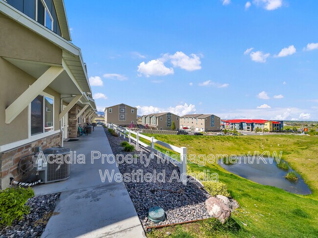 Building Photo - 14844 S Trap Rock Way
