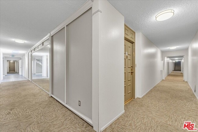 Building Photo - 5437 Corteen Pl