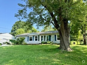 Building Photo - 346 S Cedar Dr