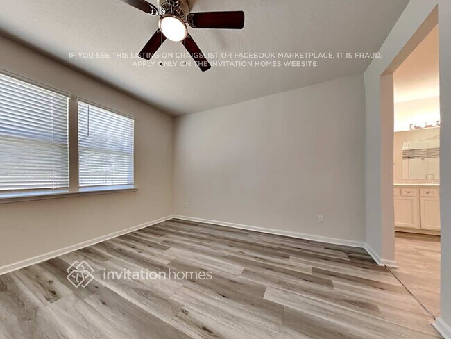Building Photo - 864 Honeycomb Trl