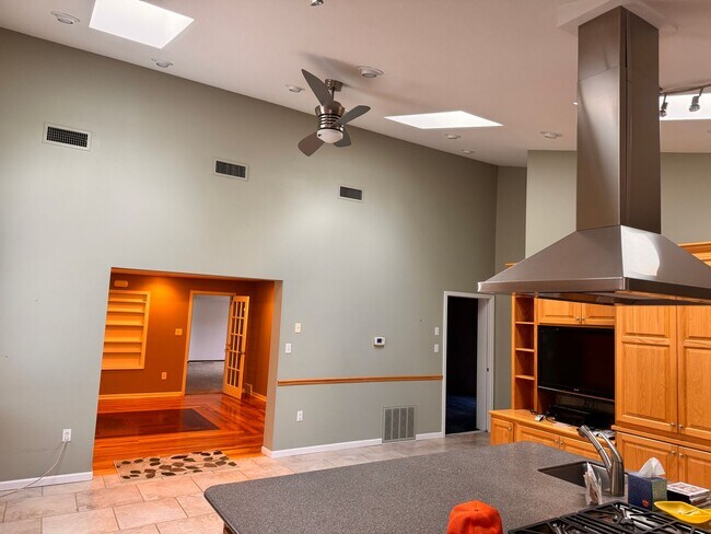 Foto del edificio - Nice large country setting close to town