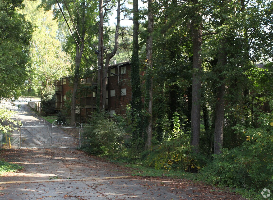Canopy Apartments in Atlanta, GA
