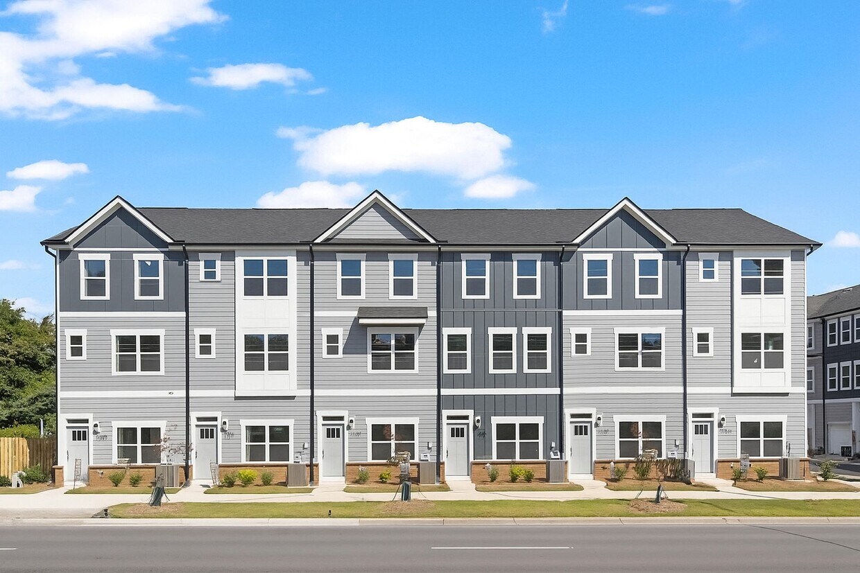 Foto principal - Brand New Townhomes For Lease in WestEnd