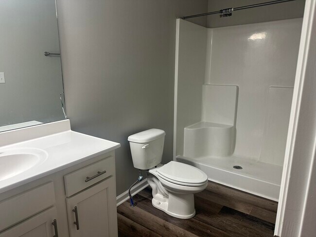 Foto del edificio - 2040 Dolly Dr