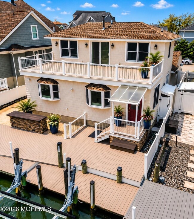 Building Photo - 447 Tunney Ave