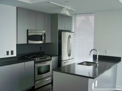 Building Photo - 34 Desbrosses St