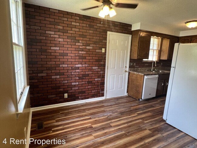 Building Photo - 3 br, 2.5 bath House - 2211 Charlestown Rd
