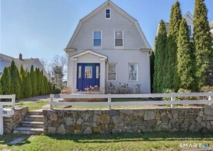 Building Photo - 709 Tunxis Hill Rd