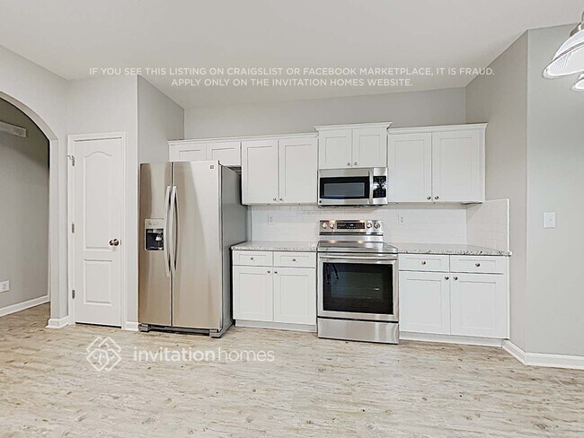 Foto del edificio - 6576 White Spruce Ave