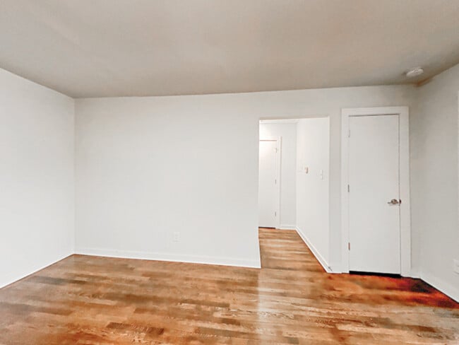 Building Photo - 880 N Highland Ave NE