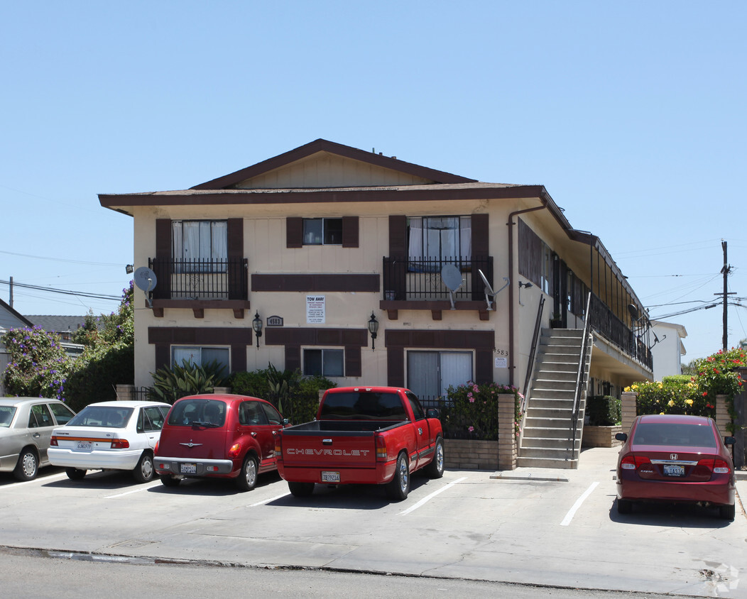 Primary Photo - 4583 Hawley Blvd