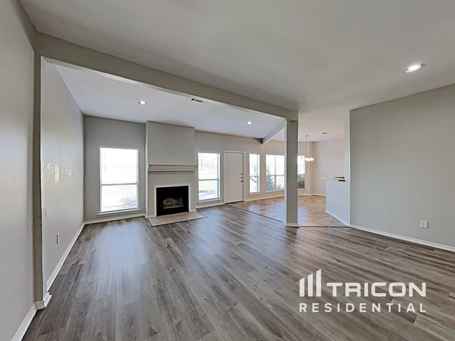 Building Photo - 1081 Treehouse Ln