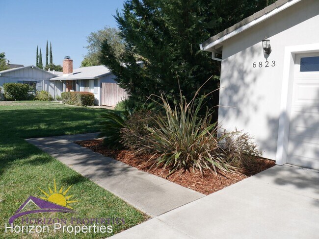 Foto del edificio - 4 br, 2 bath House - 6823 Kermit Lane