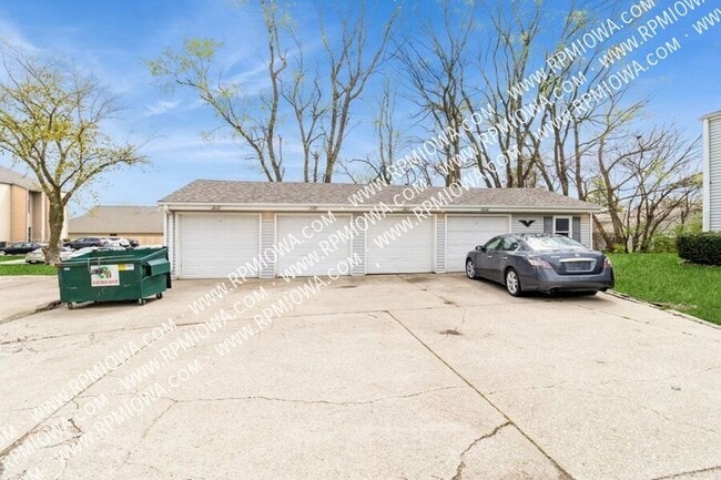 Foto del edificio - 317 SE Lowell Dr