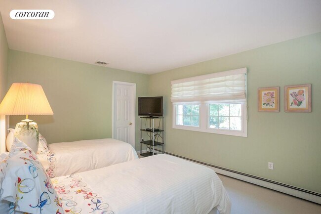 Building Photo - 14 Mountain Laurel Ln