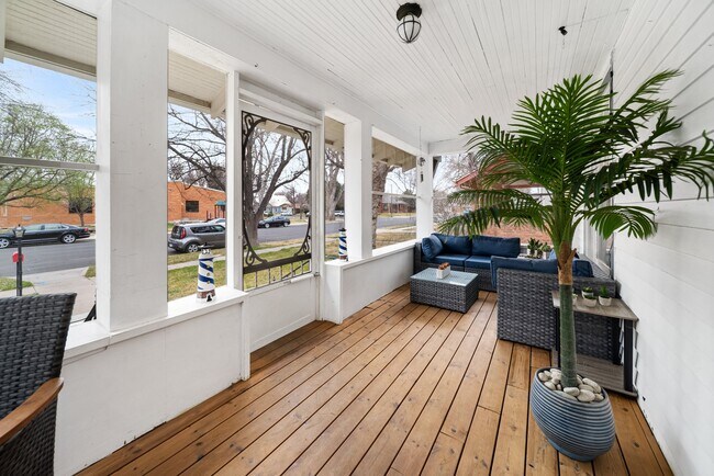 Foto del edificio - 413 Everett St