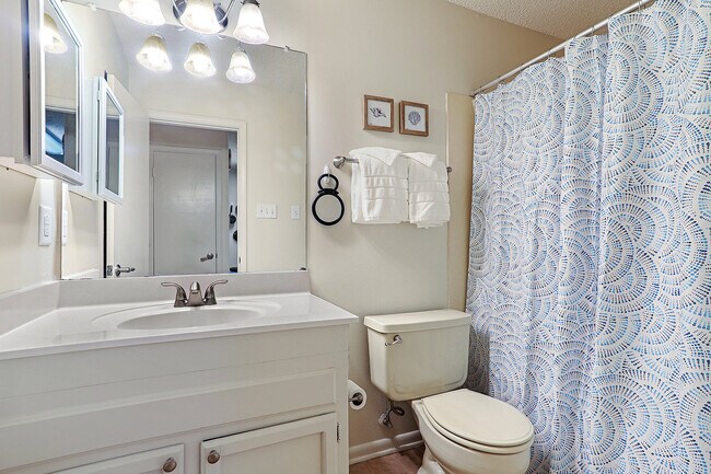 Foto del edificio - 5120 Butter Creek Ln