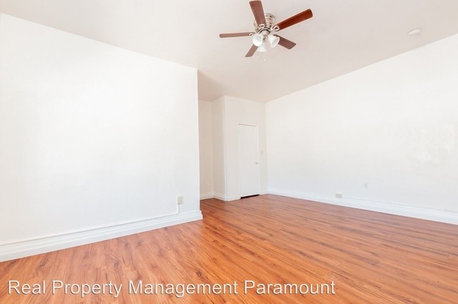 Building Photo - 910 W 41st St