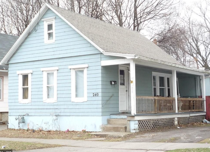 Primary Photo - 240 Fernwood Ave