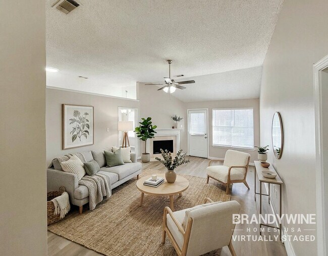 Foto del edificio - 6301 Ragan Farm Dr