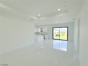 Building Photo - 4113 NW 34th Ln