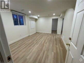 Building Photo - 1120 Savoline Blvd