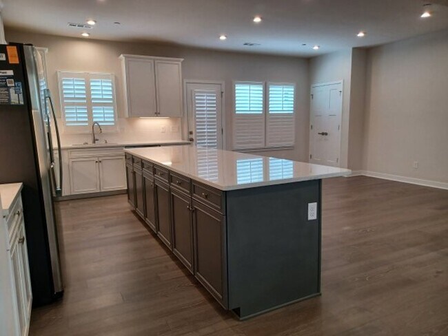 Foto del edificio - Large Townhouse in Franklin's Stream Valle...