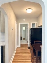 Hallway - 514 Walnut Ave