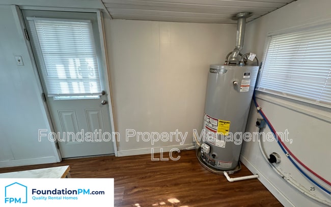 Foto del edificio - 2569 Henderson St