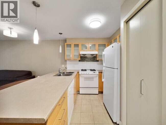 Photo du bâtiment - 9333 Alberta Rd