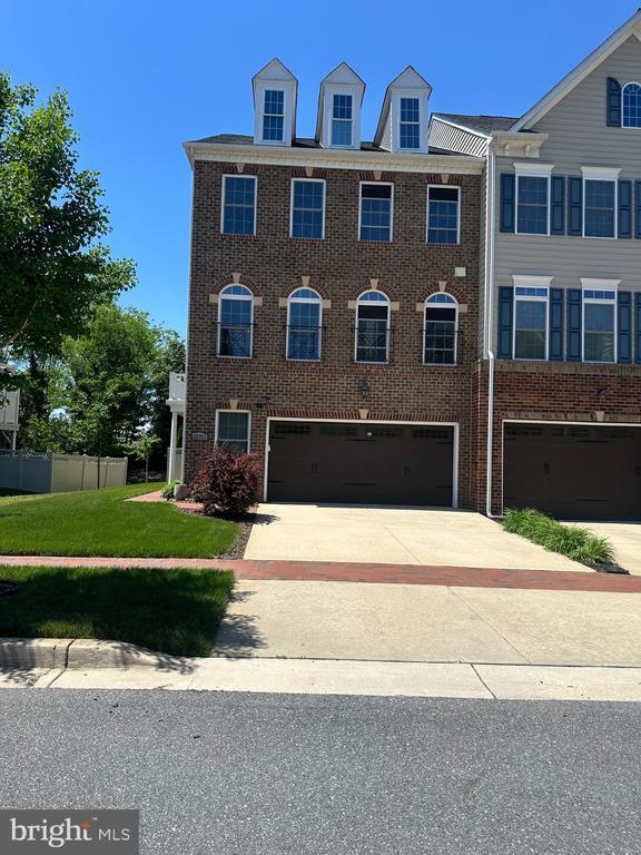 Building Photo - 15701 Tibberton Terrace
