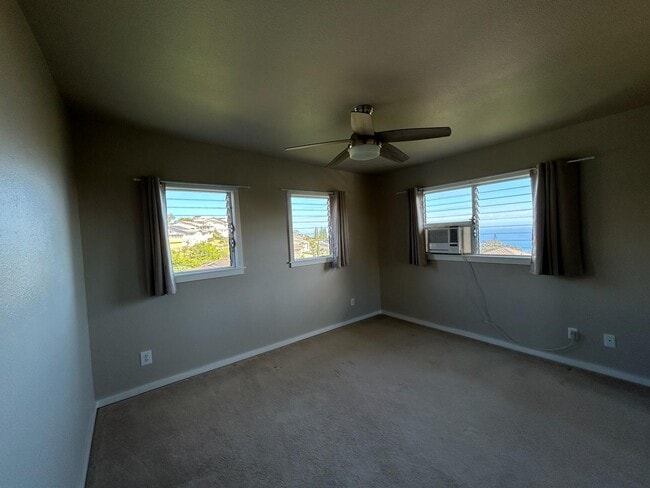 Building Photo - 2469 Halekoa Dr