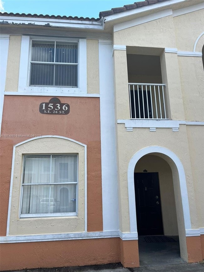 Building Photo - 1536 SE 26th St