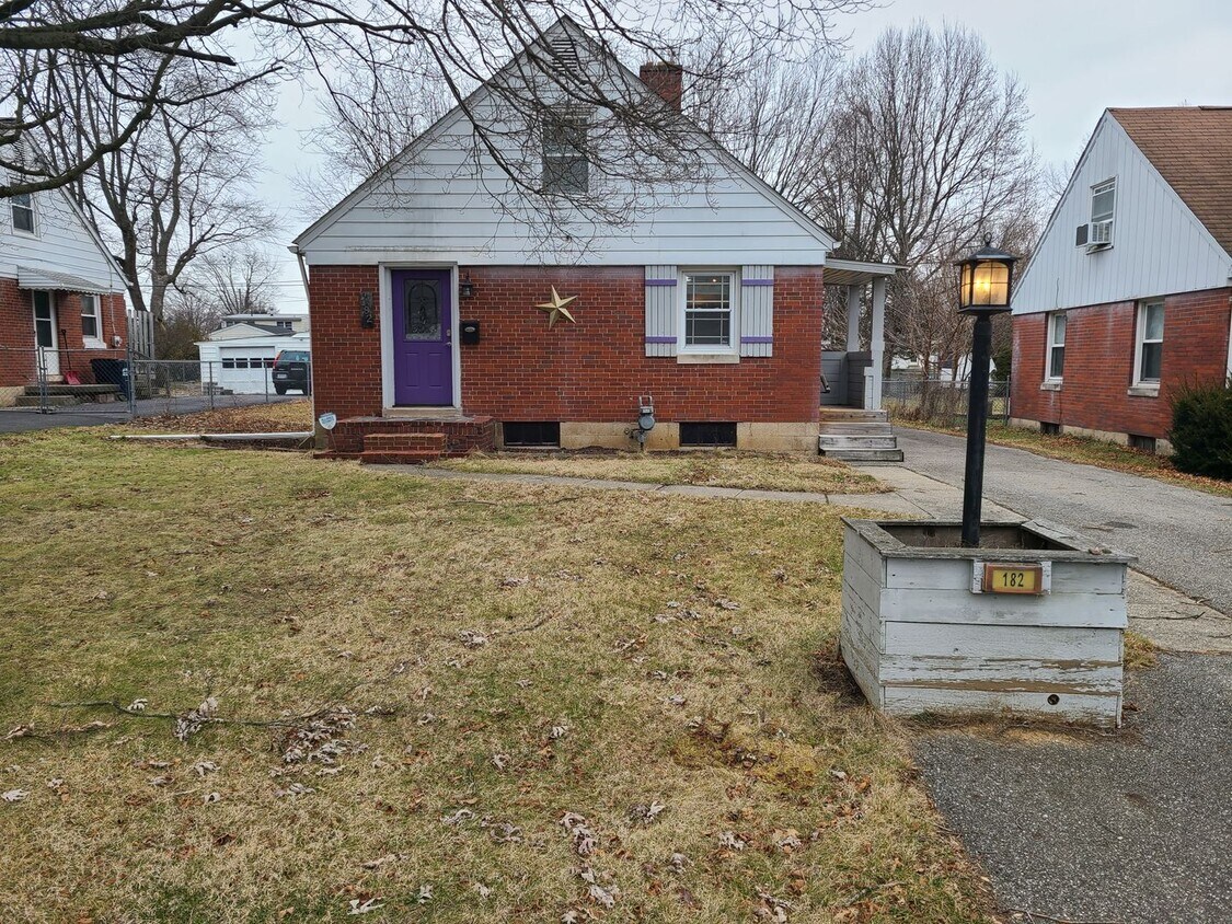 Primary Photo - Beautiful Home