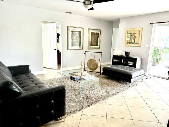 Foto del edificio - 4116 Taft St