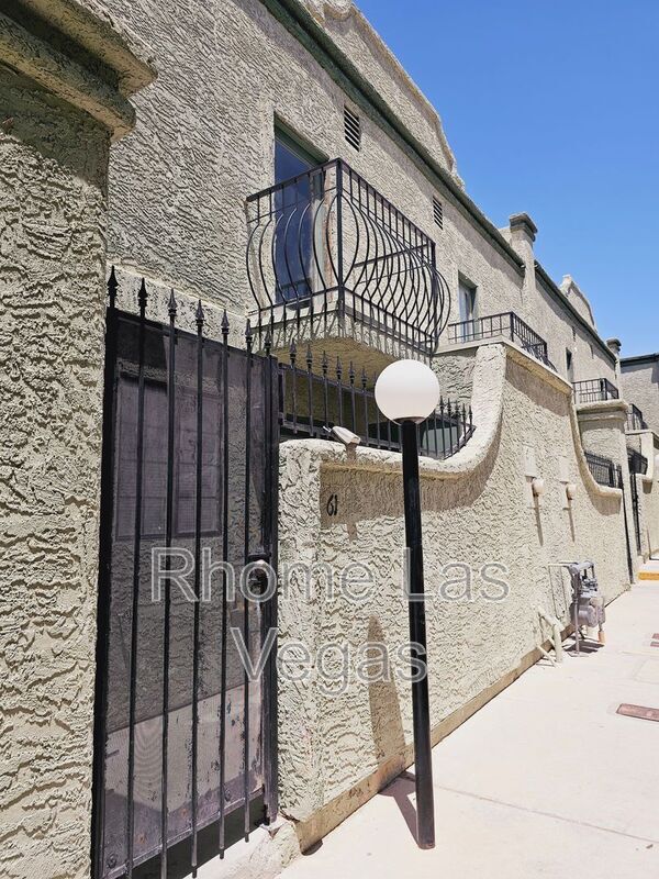 Foto del edificio - 7066 Burcot Ave