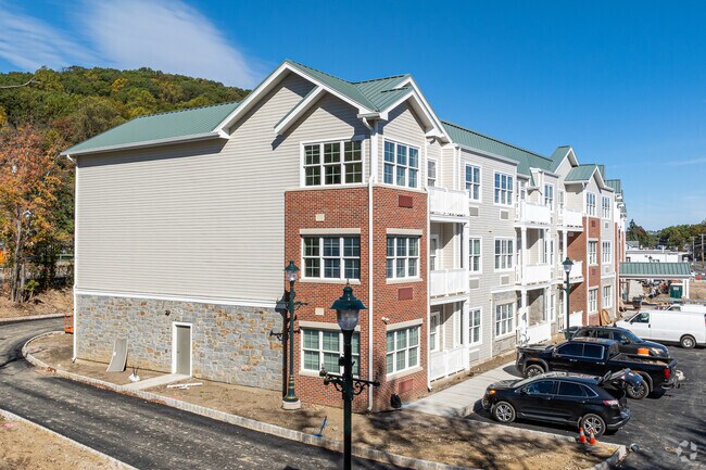 Foto del edificio - Station Village at Denville