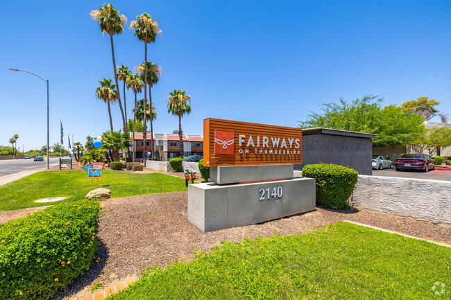 Foto del edificio - Fairways on Thunderbird