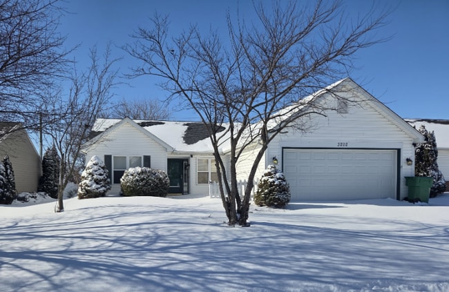 Building Photo - 3202 Bowfield Way