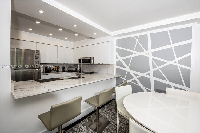 Foto del edificio - 401 Ocean 303