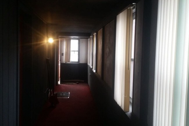Enclosed Porch - 704 Walnut St