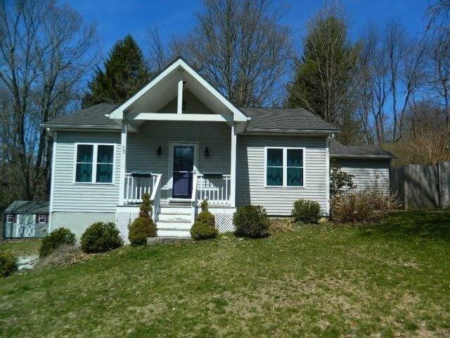 Primary Photo - 53 Putnam Dr