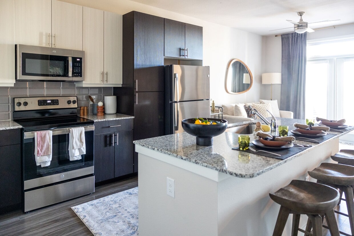 Enclave on Ross Apartments in Del Valle, TX