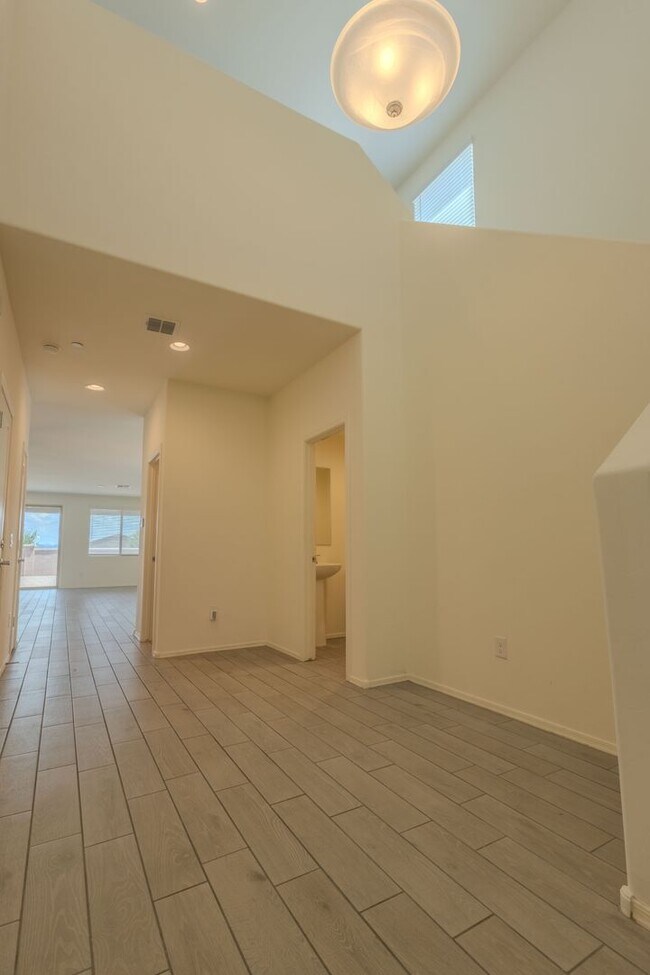 Foto del edificio - 5 Bedroom 3.5 Bathroom