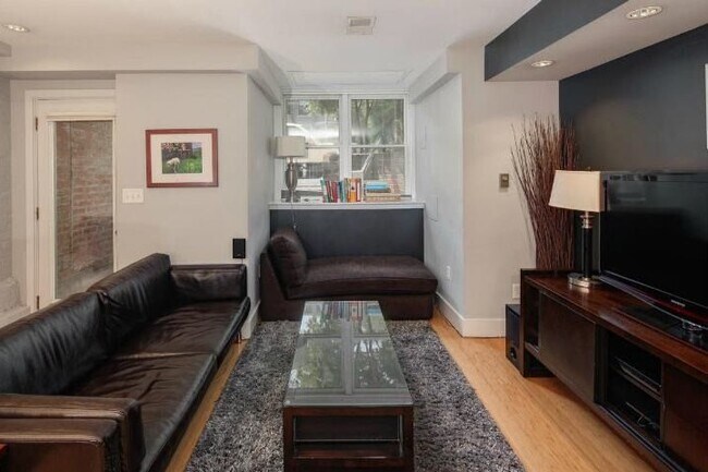 Foto del edificio - 1735 U St. NW