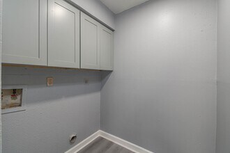Building Photo - 12543 Wellington Park Dr